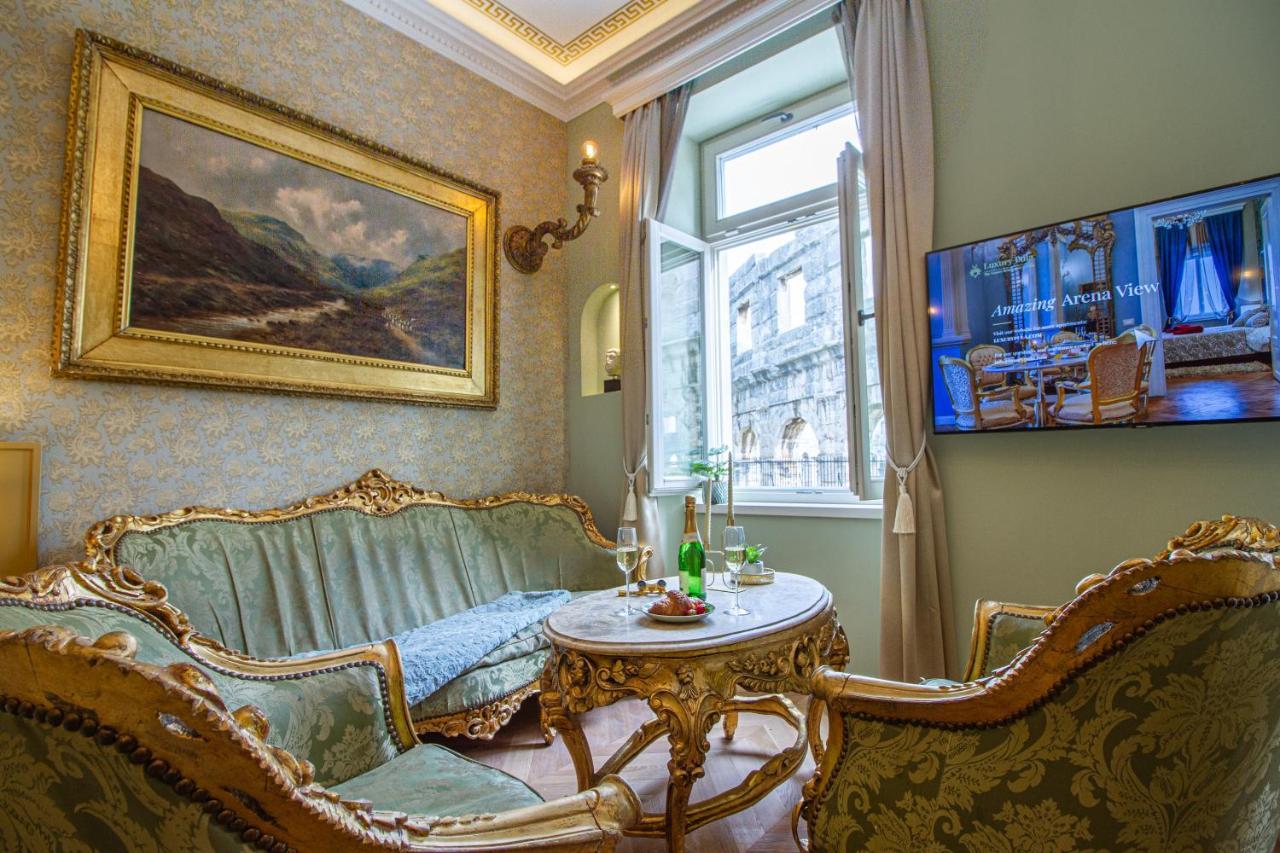 Superb Arena View Apartment Пула Екстериор снимка